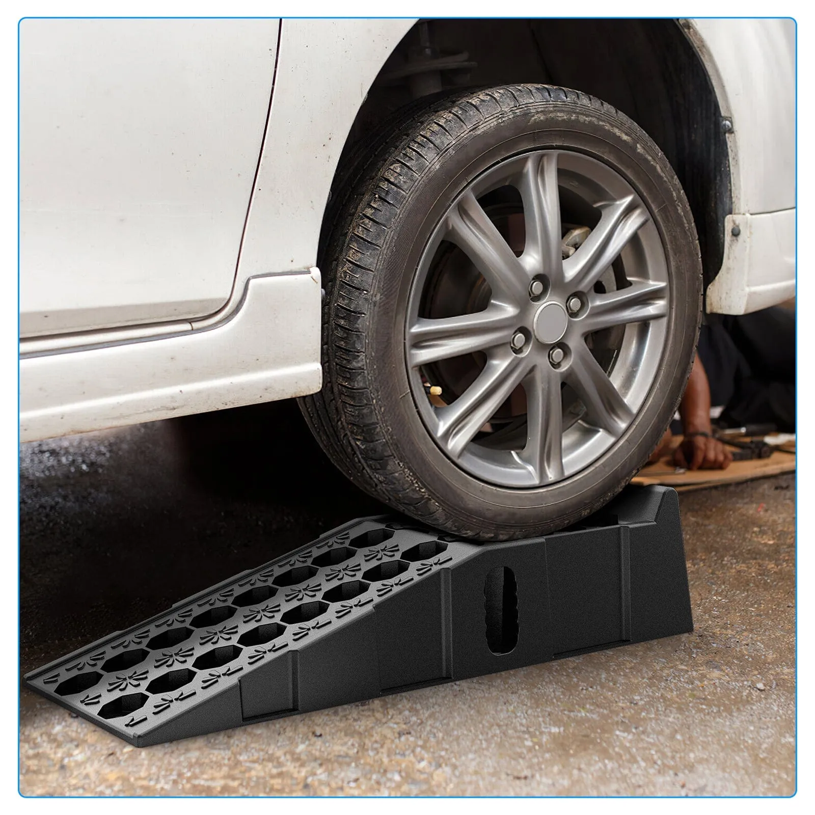 6.7Inch Lift Heavy Duty Truck Ramps 16000lb Capacity Portable Service Ramps