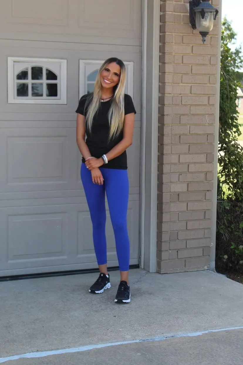 HeyNuts Essential/Pure&Plain 7/8 Leggings, High Waisted Compression Soft Pants Workout Athletic Yoga Pants 25"
