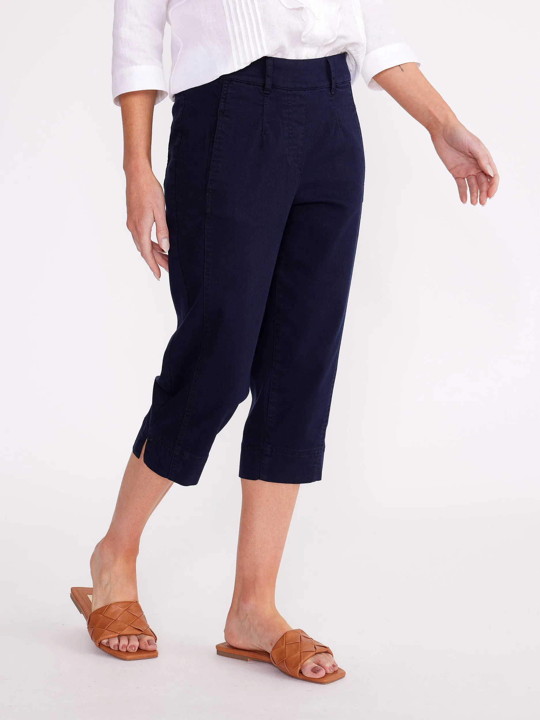 Yarra Trail - Panelled Capri Navy | YT24S8892